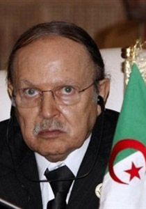 نقل الرئيس الجزائري بوتفليقة الى باريس لعلاجه من مرض السرطان!! صورة رقم 1 نقل الرئيس الجزائري بوتفليقة الى باريس لعلاجه من مرض السرطان!! صورة رقم 1