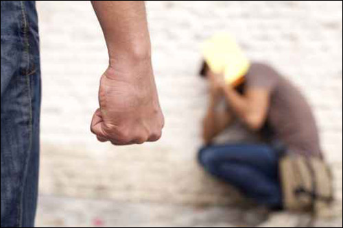 جاره ادعى بانه مارس النوع مع والدته.. فقتله! صورة رقم 1