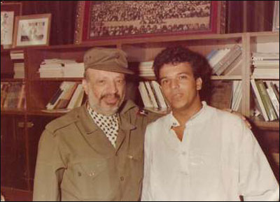 مرافق عرفات ينشر صوراً تروي أيام الفرح والترح في حياة الشهيد صورة رقم 57 مرافق عرفات ينشر صوراً تروي أيام الفرح والترح في حياة الشهيد صورة رقم 57