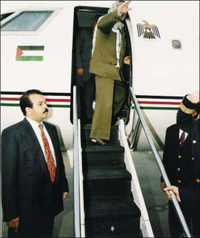 مرافق عرفات ينشر صوراً تروي أيام الفرح والترح في حياة الشهيد صورة رقم 60 مرافق عرفات ينشر صوراً تروي أيام الفرح والترح في حياة الشهيد صورة رقم 60