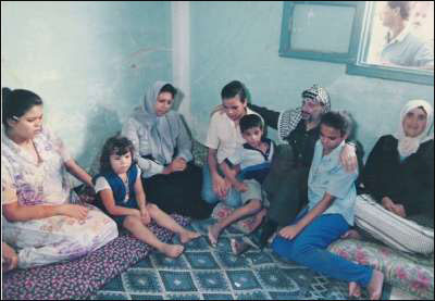 مرافق عرفات ينشر صوراً تروي أيام الفرح والترح في حياة الشهيد صورة رقم 71 مرافق عرفات ينشر صوراً تروي أيام الفرح والترح في حياة الشهيد صورة رقم 71