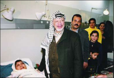 مرافق عرفات ينشر صوراً تروي أيام الفرح والترح في حياة الشهيد صورة رقم 72 مرافق عرفات ينشر صوراً تروي أيام الفرح والترح في حياة الشهيد صورة رقم 72