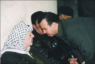 مرافق عرفات ينشر صوراً تروي أيام الفرح والترح في حياة الشهيد صورة رقم 86 مرافق عرفات ينشر صوراً تروي أيام الفرح والترح في حياة الشهيد صورة رقم 86