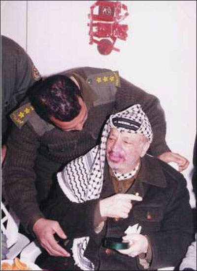 مرافق عرفات ينشر صوراً تروي أيام الفرح والترح في حياة الشهيد صورة رقم 87 مرافق عرفات ينشر صوراً تروي أيام الفرح والترح في حياة الشهيد صورة رقم 87