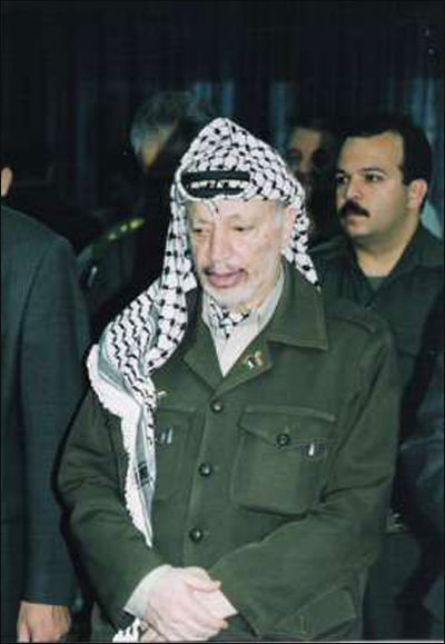 مرافق عرفات ينشر صوراً تروي أيام الفرح والترح في حياة الشهيد صورة رقم 89 مرافق عرفات ينشر صوراً تروي أيام الفرح والترح في حياة الشهيد صورة رقم 89