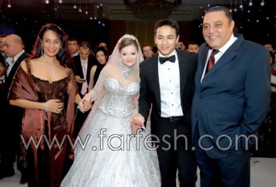 وراء كل فنان عظيم امرأة اعظم وعائلة تدعم!! صورة رقم 7 وراء كل فنان عظيم امرأة اعظم وعائلة تدعم!! صورة رقم 7