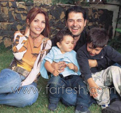 وراء كل فنان عظيم امرأة اعظم وعائلة تدعم!! صورة رقم 5 وراء كل فنان عظيم امرأة اعظم وعائلة تدعم!! صورة رقم 5