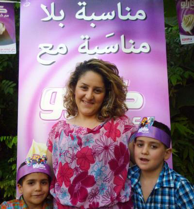 عشرات الأمهات تفاجئن أولادهن عبر 