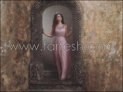 بالصور.. فنانات عربيات تتحلين بالجرأة وتزينّ شعرهن بالتاج صورة رقم 12 بالصور.. فنانات عربيات تتحلين بالجرأة وتزينّ شعرهن بالتاج صورة رقم 12