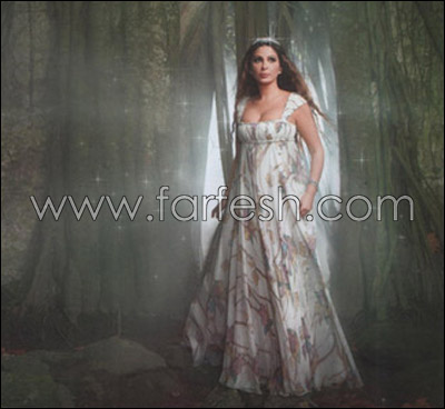 بالصور.. فنانات عربيات تتحلين بالجرأة وتزينّ شعرهن بالتاج صورة رقم 9 بالصور.. فنانات عربيات تتحلين بالجرأة وتزينّ شعرهن بالتاج صورة رقم 9