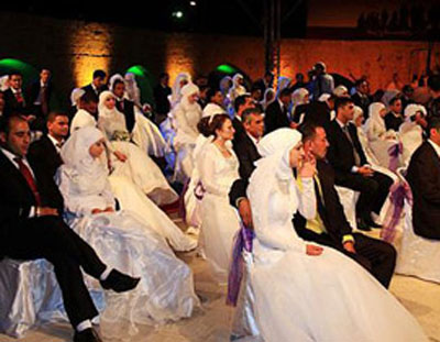 سعودي يكتفي بريال واحد ووليمة مختصرة كمهر لبناته الثلاث!! صورة رقم 1