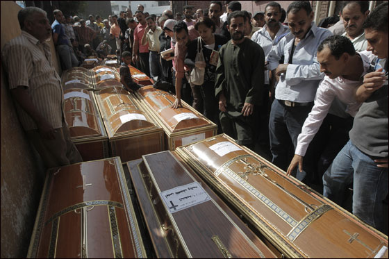 بالصور.. تشييع جثامين  ضحايا أحداث ماسبيرو في القاهرة  صورة رقم 15