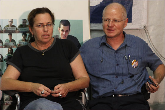 ماذا تقول الصحف الالمانية حول صفقة تبادل الاسرى؟!  صورة رقم 10