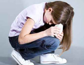 تسبب شقيقها بازدحام مرور.. فتعرضت للضرب المبرح من قبل معلمتها صورة رقم 1 تسبب شقيقها بازدحام مرور.. فتعرضت للضرب المبرح من قبل معلمتها صورة رقم 1