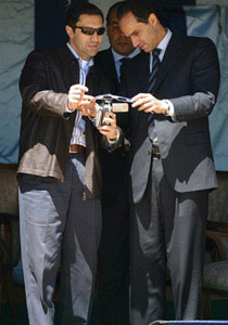 علاء وجمال مبارك يمتلكان 340 مليون دولار في سويسرا! صورة رقم 1 علاء وجمال مبارك يمتلكان 340 مليون دولار في سويسرا! صورة رقم 1