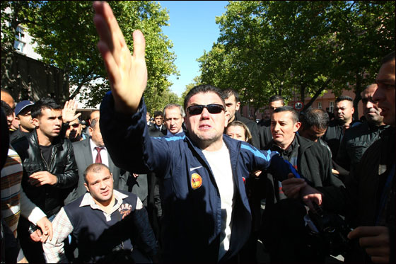 مسلحون اكراد يقتلون 25 جنديا تركيا واردوغان يتوعد برد مؤلم! صورة رقم 10