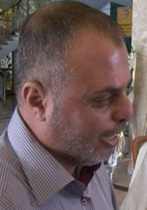 الاسير المحرر اياد عبيات يروي لحظة لقائه باخيه المبعد الى غزة!! صورة رقم 2