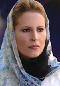 نقل عائشة القذافي الى المستشفى عقب تأكيد نبأ مقتل والدها وشقيقها صورة رقم 1