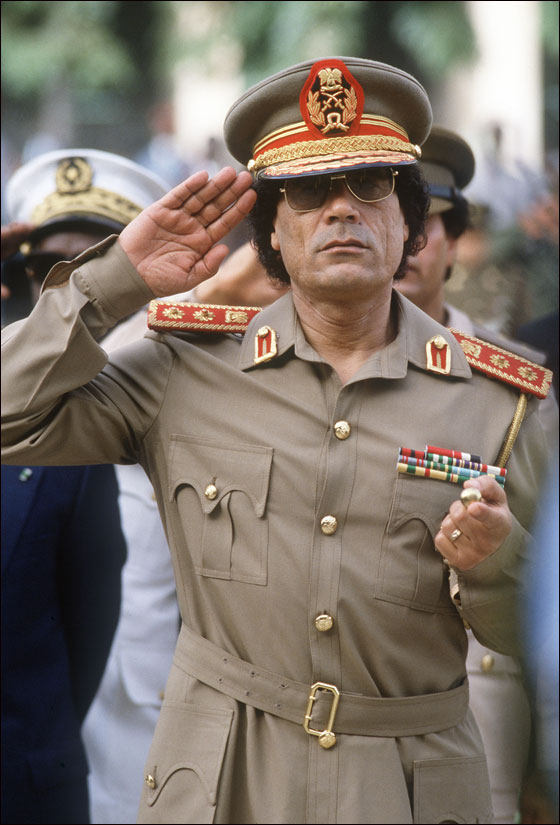 وصية القذافي: ادفنوني في سرت وعاملوا عائلتي معاملة حسنة!  صورة رقم 9