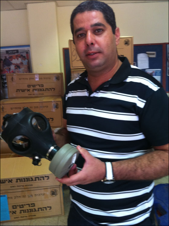 افتتاح مركز توزيع الكمامات الواقية في الناصرة  صورة رقم 3