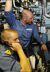 غواصة نووية بريطانية سلاح خفي اسقط نظام القذافي!!  صورة رقم 1