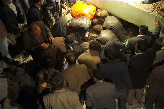 بعد أن شفي تماما من مرض سرطان الدم فقد حياته في الزلزال!! صورة رقم 5