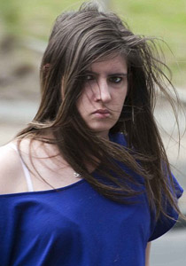 السجن لموظفة في دار الرعاية خدرت 4 مراهقين ومارست النوع معهم صورة رقم 1