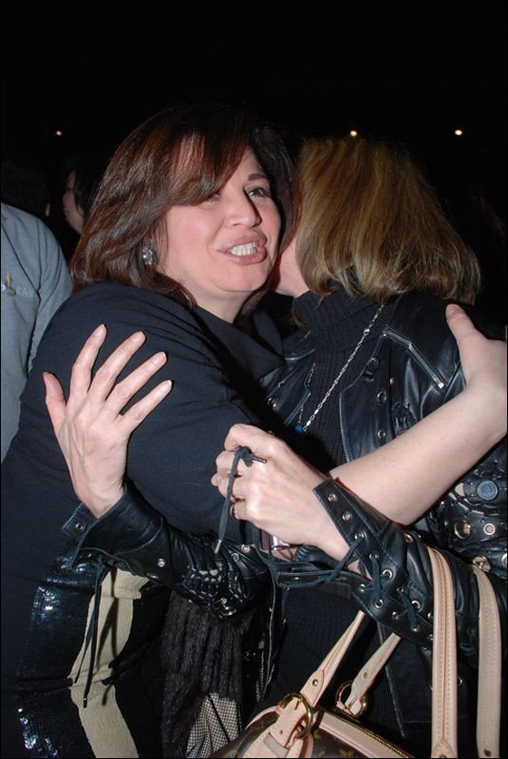 الهام شاهين تدخل في شجار مع بائعة ملابس داخلية!  صورة رقم 5