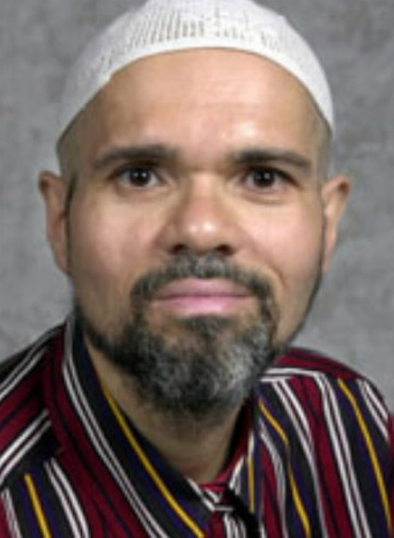 بروفيسور في جامعة كانت الامريكية يهتف بروفيسور في جامعة كانت الامريكية يهتف