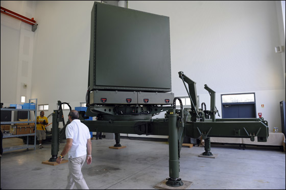 الصحف الاسرائيلية تتهكم من القبة الحديدية واصفة اياها بالنائمة!  صورة رقم 3