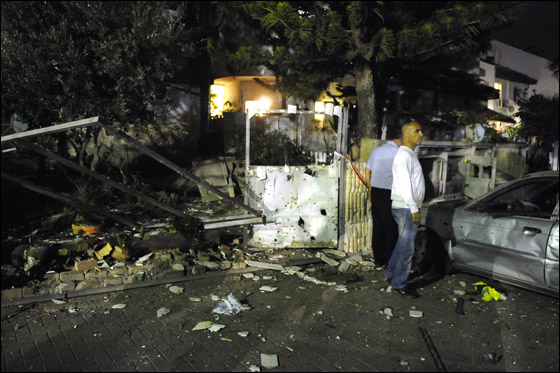 سقوط 10 قتلى بغزة نتيجة لغارات جوية شنتها المقاتلات الإسرائيلية!  صورة رقم 5