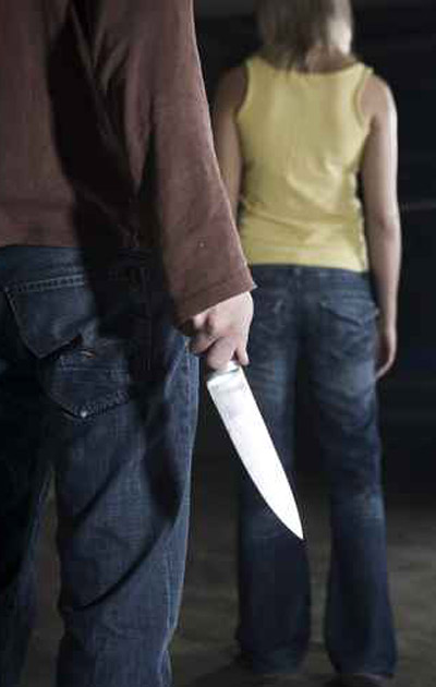 اليمن: رفضت الاستمرار بمعاشرة صديقها.. فذبحها! صورة رقم 1