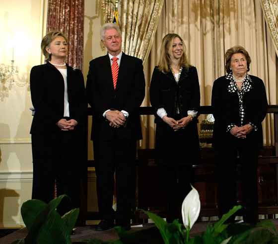 وفاة والدة هيلاري كلينتون عن عمر ناهز 92 عاما!  صورة رقم 2