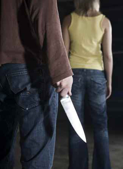 قتل عشيقته ورمى جثتها بالنهر! صورة رقم 1