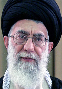 خامنئي: سنطيح بسمعة أمريكا بوثائق لا يمكن التشكيك بها!! صورة رقم 1