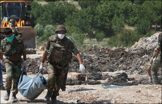 الجيش السوري الحر يقتل 15 من عناصر الأمن والشبيحة بحماة  صورة رقم 5