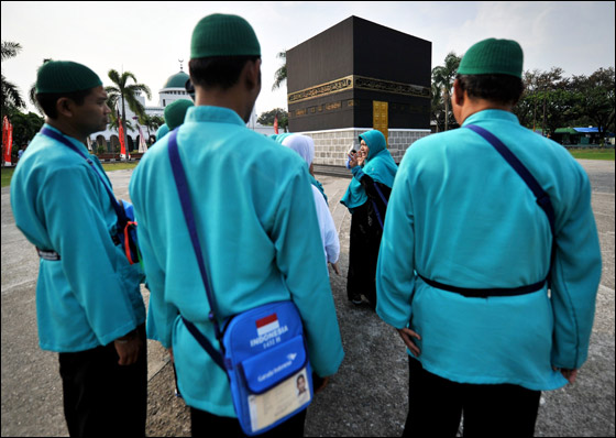 بالصور.. منّى تكتسي بحلة بيضاء مرحبةً بـ3 ملايين حاج!!  صورة رقم 9