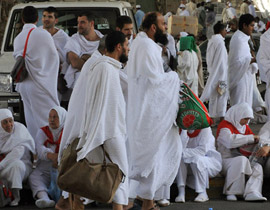 لبيك اللهم.. 4 ملايين حاج يقفون على صعيد عرفات غدا السبت  صورة رقم 1