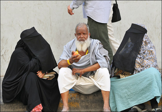 بالصور.. منّى تكتسي بحلة بيضاء مرحبةً بـ3 ملايين حاج!!  صورة رقم 13