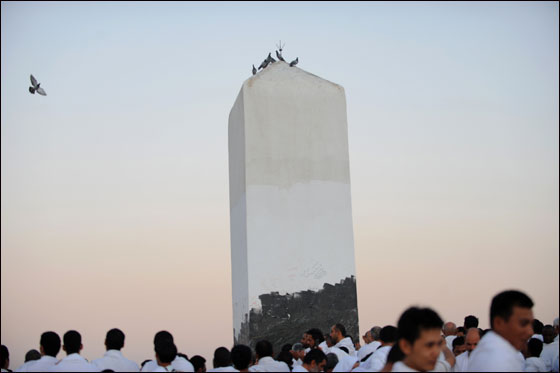 أكثر من ثلاثة ملايين حاج يقفون على عرفات اليوم  صورة رقم 12