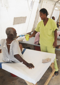 ضحايا وباء الكوليرا في هايتي يطالبون بتعويضات مالية ضخمة! صورة رقم 1