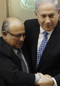 داغان: قتلت 290 فلسطينيا من 300 واهوى قطع الرؤوس!! صورة رقم 2