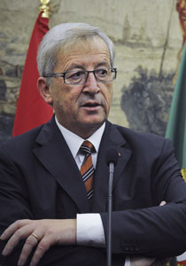 رئيس مجموعة اليورو يستبعد احتمال طرد دول من منطقة اليورو صورة رقم 1 رئيس مجموعة اليورو يستبعد احتمال طرد دول من منطقة اليورو صورة رقم 1