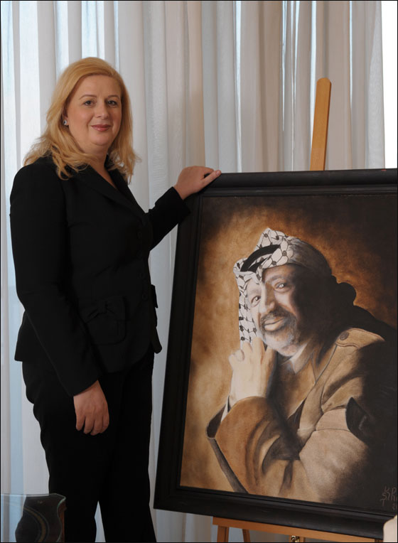 سهى عرفات: لم اعتبر نفسي يوما السيدة الاولى وظلمت كثيرا!  صورة رقم 3