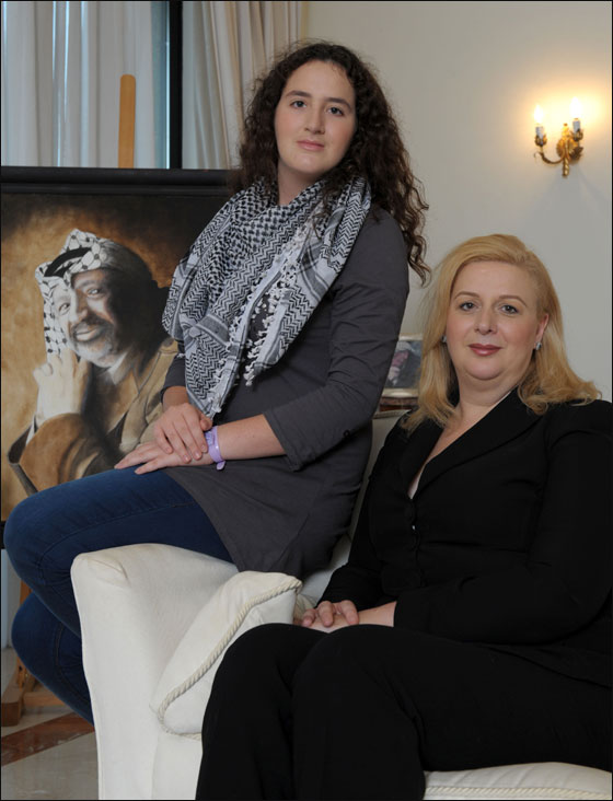 سهى عرفات: لم اعتبر نفسي يوما السيدة الاولى وظلمت كثيرا!  صورة رقم 6