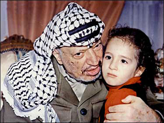 سهى عرفات: لم اعتبر نفسي يوما السيدة الاولى وظلمت كثيرا!  صورة رقم 13