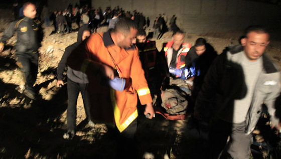 سقوط قتيل وجرح اخرين بغارة اسرائيلية على قطاع غزة!  صورة رقم 9