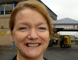 ممرضة تستعمل حمالة الصدر لايقاف نزيف مميت! صورة رقم 1