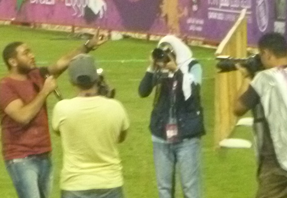 تامر حسني يحيي حفلا قبل مباراة منتخب مصر امام البرازيل  صورة رقم 2