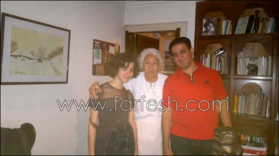 الفرق بين مصرية نشرت صورها الغير محتشمه واخرى كشفت عن عذريتها! صورة رقم 26